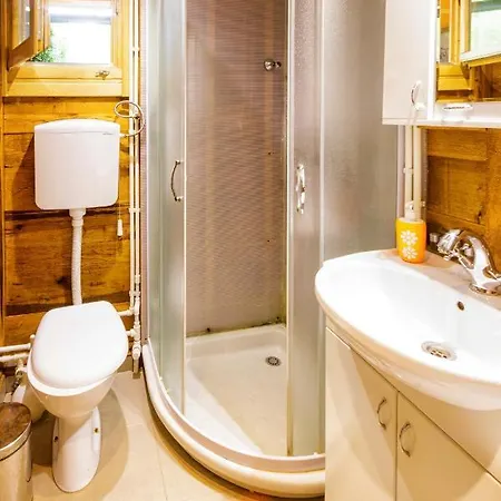 Brvnara Djordje Tri Zbezde Apartman *